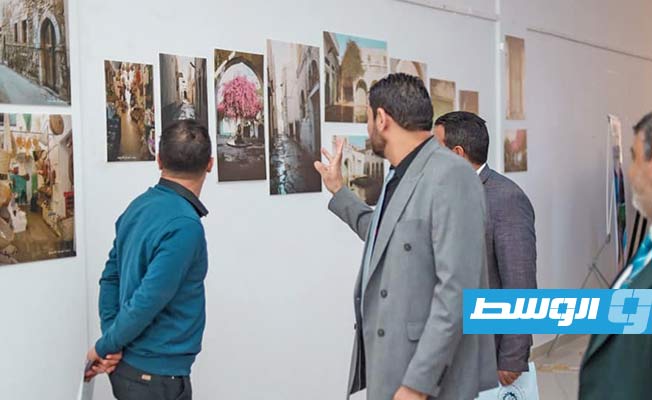 بالصور: «ذاكرة المدينة» تزين المؤتمر الدولي لكلية الفنون والعمارة درنة