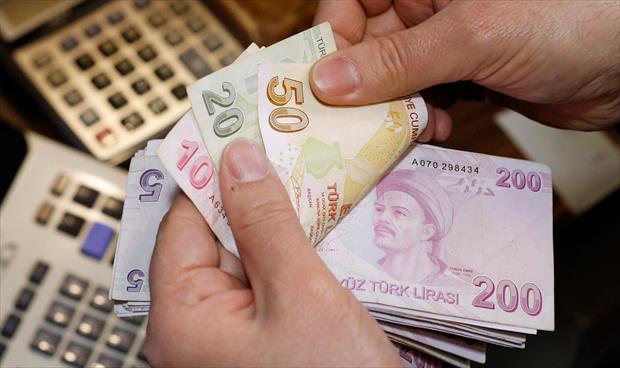 الليرة التركية تهبط لمستوى قياسي جديد وتفقد 40% من قيمتها