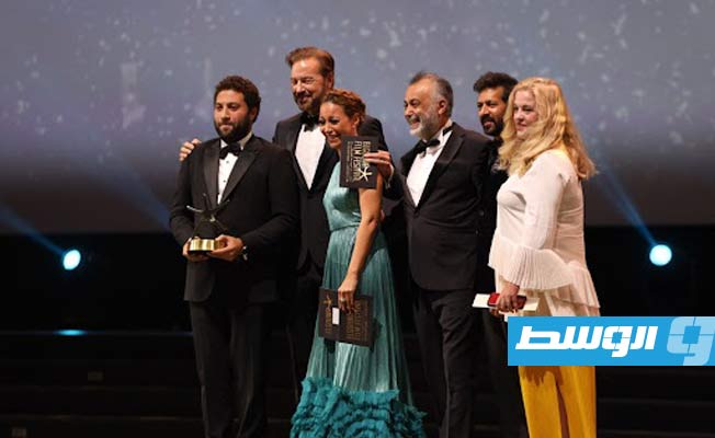 من «ريش» إلى «الرجل الأعمى».. تعرف على الفائزين بجوائز «الجونة السينمائي»