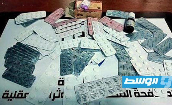 ضبط ثلاثة متهمين بحوزتهم 606 أقراص هلوسة في غريان