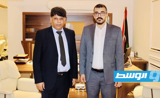 التومي والصور يبحثان آليات عمل تمنع تجاوزات البلديات وشركات النظافة