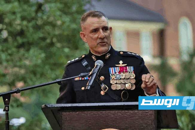 جنرال أمريكي يلتقي بمسؤولين عسكريين في كوبا