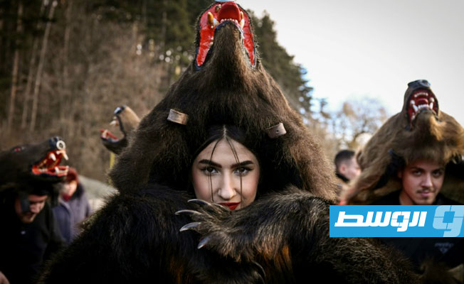 رومانيا تعول على «الدببة» لإنعاش السياحة