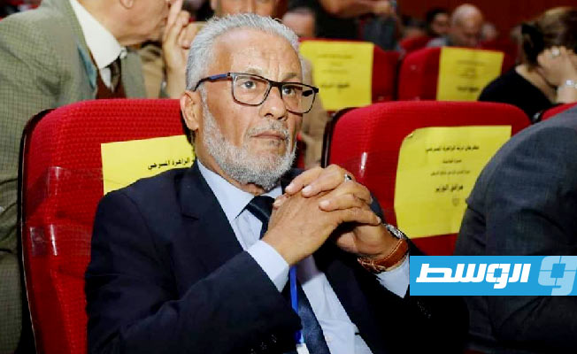 سالم عيسى يسافر لتونس بعد تعرضه لوعكة صحية