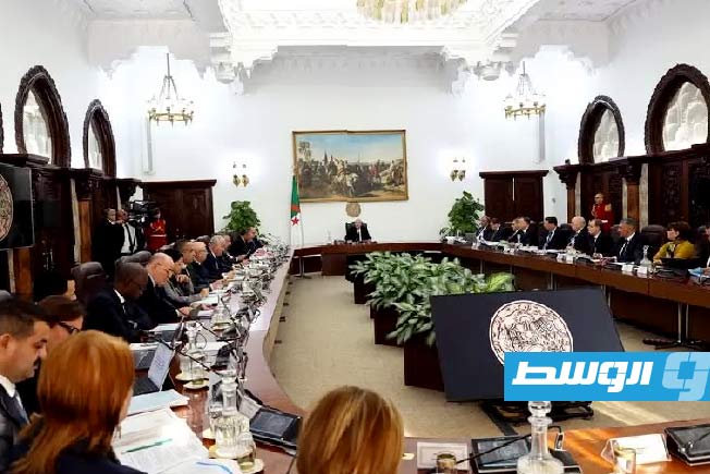 الجزائر ترفع منحة البطالة والحد الأدنى للأجور