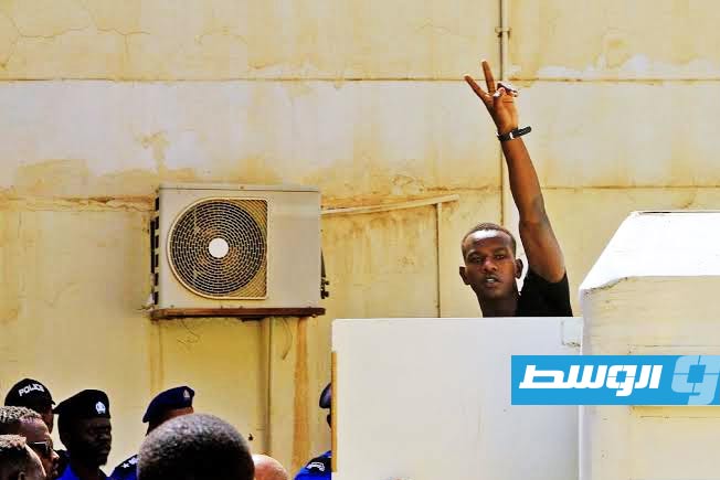 حقوقيون يتهمون الخرطوم باعتقال ناشط سوداني بمقر السفارة في ليبيا