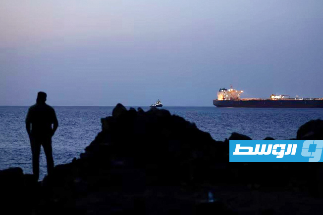 اتفاق هش بين أميركا وإيران يعيد فتح مضيق هرمز ويؤجل ملفات رئيسية