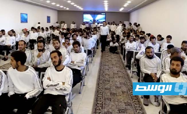 ليبيا تعيد نحو ألف مهاجر إلى مصر ونيجيريا