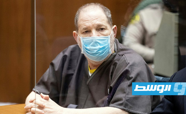 هارفي واينستين ينفي التهم الموجهة إليه