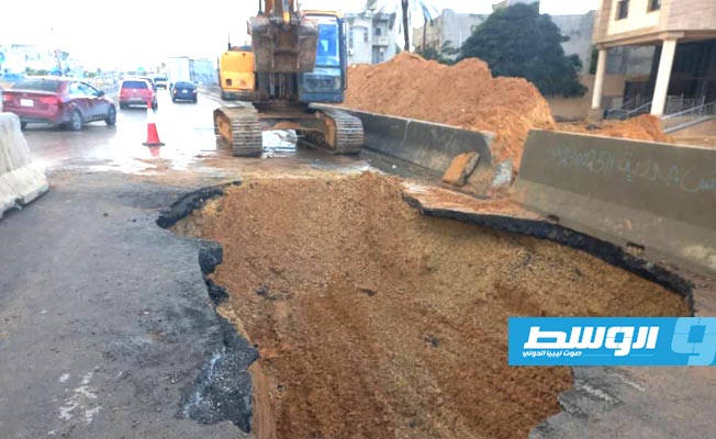Tripoli Security: Sinkhole affecting traffic at the Bivi intersection