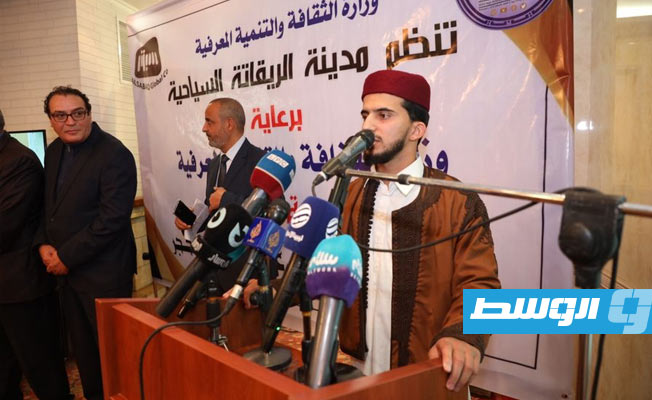 «الثقافة» تكرم الشاعر عبدالسلام أبوحجر.. والوزيرة تستقبله في مكتبها