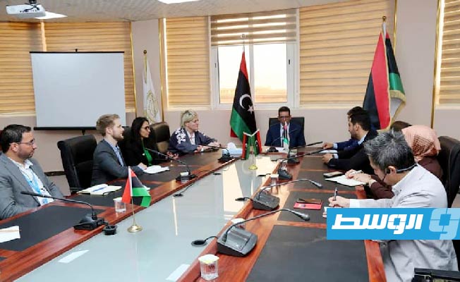 «التعليم» تبحث مع برنامج الأغذية العالمي ملف التغذية المدرسية
