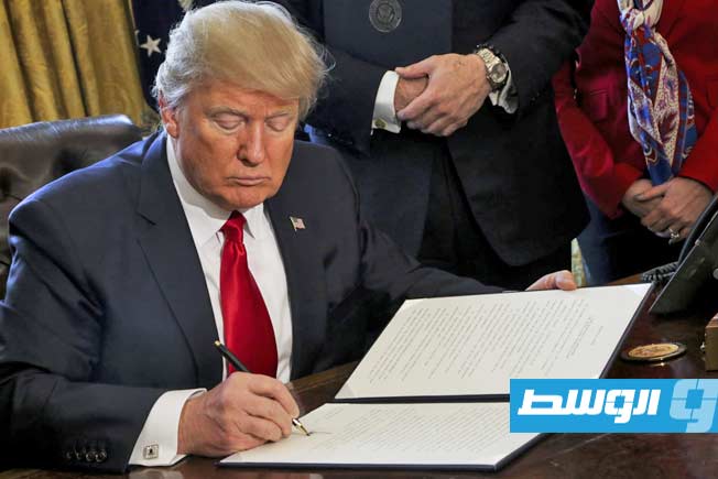 ترامب يوسِّع حظر السفر إلى الولايات المتحدة ليشمل 6 دول إضافية والفلسطينيين