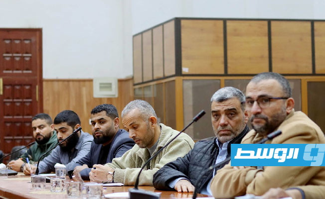 لجنة الأزمات في زليتن تبحث تحديد أماكن لمستشفى ميداني
