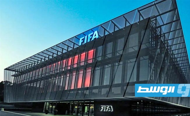 «فيفا» يبحث رفع الحظر على مشاركة روسيا في البطولات الدولية