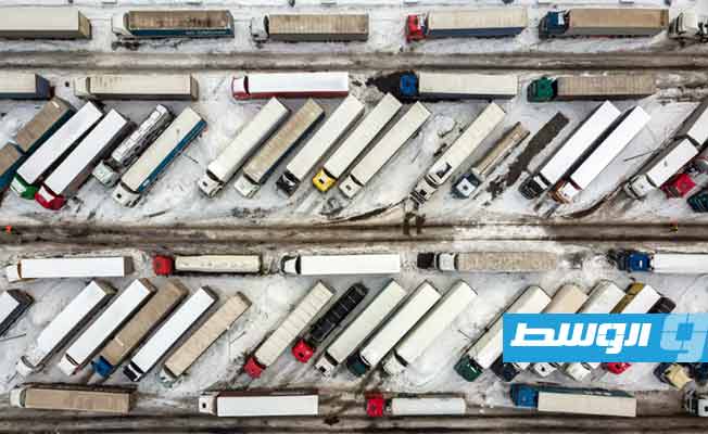 استئناف إغلاق أهم نقاط العبور بين أوكرانيا وبولندا
