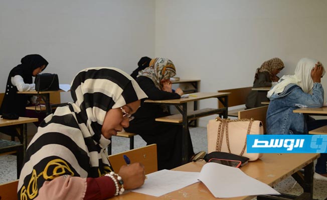 انطلاق امتحانات القبول لمعلمي اللغة الإنجليزية من الخريجين الجدد في سبها