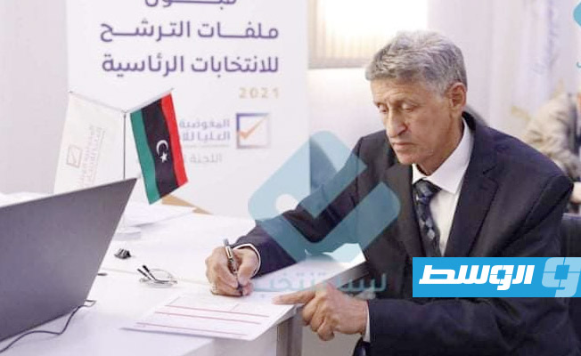 خليفة الدغاري يقدم أوراق ترشحه للانتخابات الرئاسية