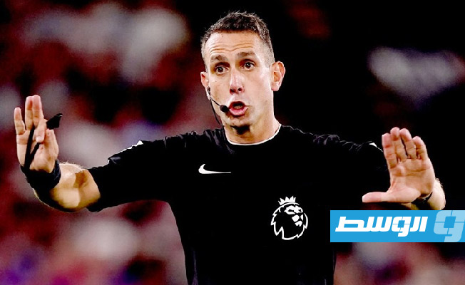 التحقيق مع حكم إنجليزي لتورطه في فضيحة مراهنات
