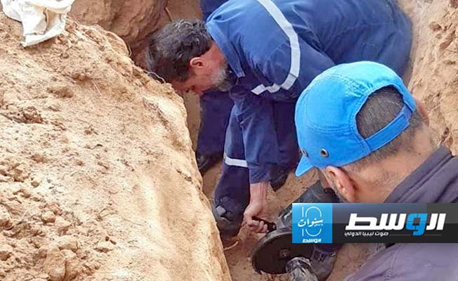 عودة الكهرباء إلى سرت بعد صيانة كابل معطوب