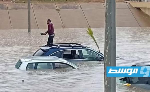 غرق الطرق في طرابلس.. صور وتصريحات تكشف معاناة المواطنين