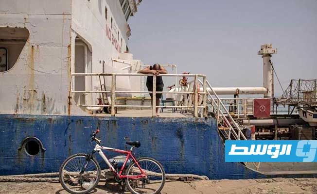 تحقيق لـ«بلومبرغ» يكشف سر «الملكة ماجدة» وخسارة ليبيا 5 مليارات دولار من النفط المهرب