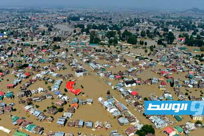 34 قتيلا جراء الفيضانات في كشمير الهندية