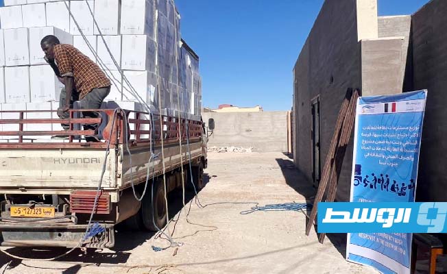 «يونيسف» توزع مستلزمات نظافة في بلدية براك الشاطئ
