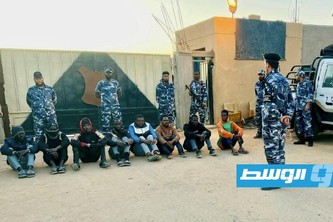 ضبط مهاجرين غير نظاميين قرب الحدود مع الجزائر