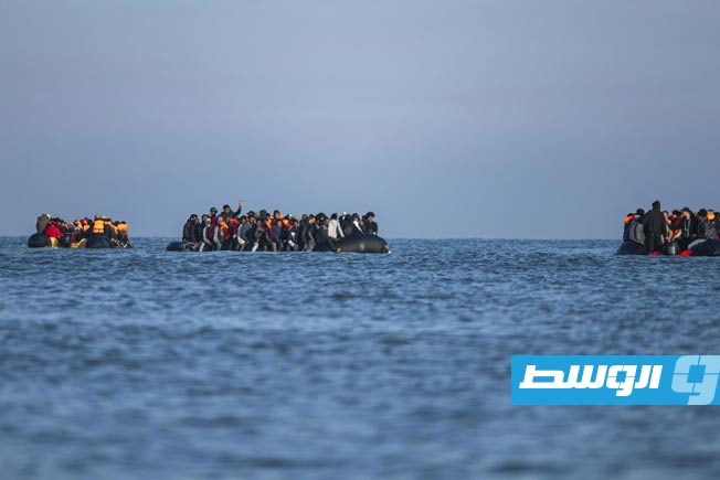 محاكمة عراقيَيْن وسوداني بفرنسا بعد مقتل 3 أشخاص بغرق قارب في المانش