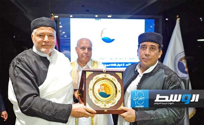 المنفي يبحث الوضع الأمني في طرابلس مع عدد من الأعيان وعمداء البلديات