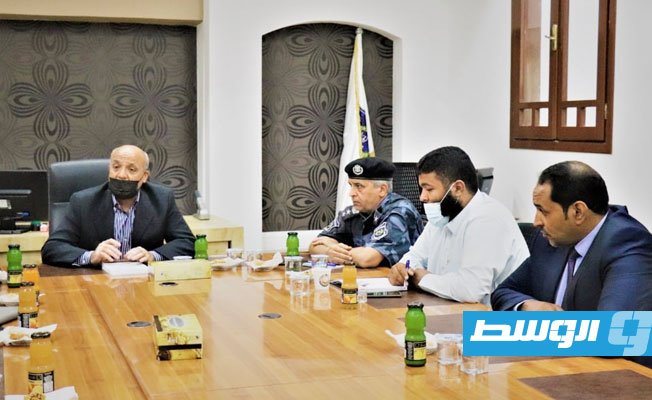 لجنة متابعة أزمة الوقود: زيادة الكميات المخصصة لمدن الجبل الغربي والمنطقتين الوسطى والغربية