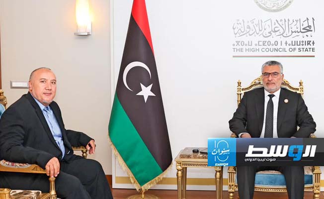 تكالة يناقش تذليل العراقيل أمام هيئة الحج