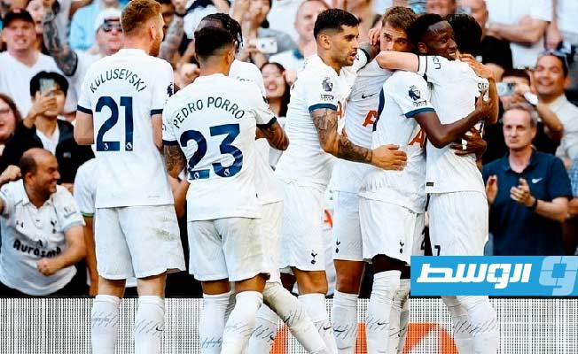 توتنهام يصعق مانشستر يونايتد ويفوز عليه بهدفين في الدوري الإنجليزي