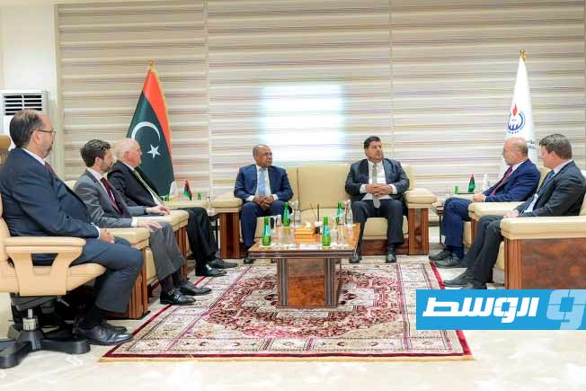 مؤسسة النفط تبحث توسيع مجالات التعاون مع «شيفرون» الأميركية