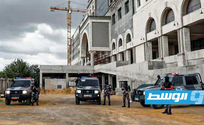 «الداخلية»: إخلاء مجمع الدعوة الإسلامية في طرابلس (صور)