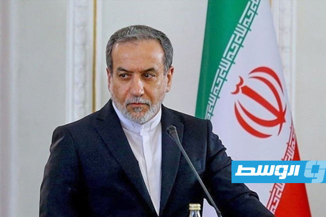 وزير خارجية إيران يصل إلى باكستان قبيل محادثات مرتقبة مع واشنطن