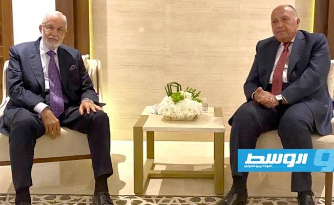 وفد من الخارجية المصرية في طرابلس تمهيدا لعودة العمل بالسفارة