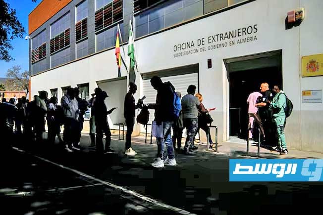 منظمات غير حكومية إسبانية تحث المهاجرين غير المسجلين على تقنين أوضاعهم