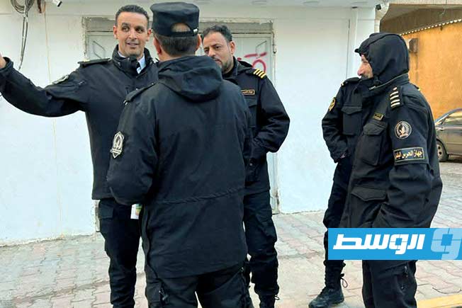 الحرس البلدي يغلق 160 مكتب صرافة غير مرخصة بطرابلس