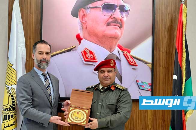 الأمين العام للقيادة العامة يستقبل السفير التركي لدى ليبيا في بنغازي
