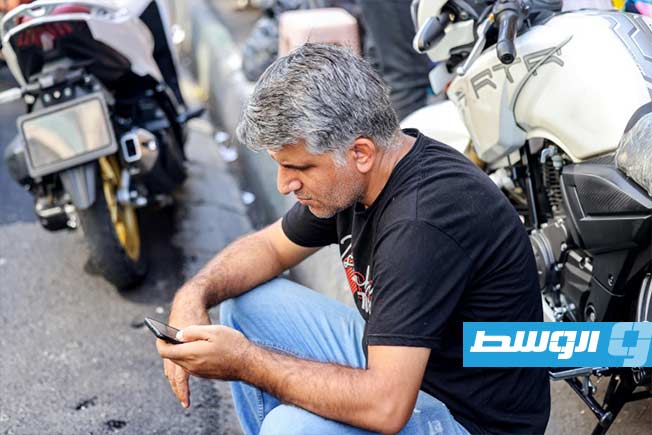 «إنترنت طبقي» يثير الجدل في إيران بعد أشهر من العزل الرقمي