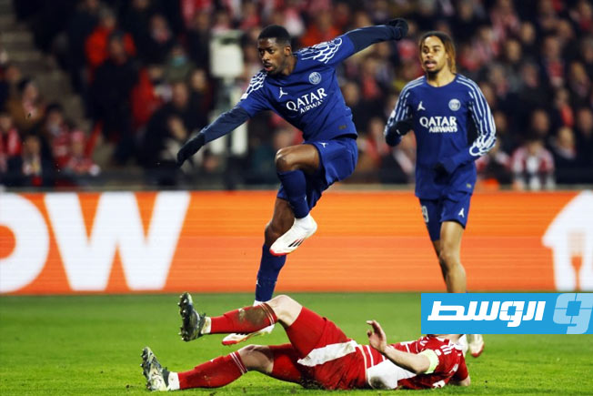 ديمبلي يسد فراغ مبابي في باريس سان جيرمان