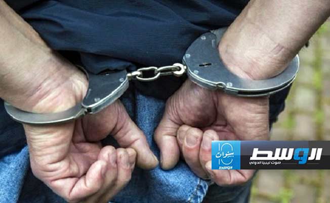 «إنفاذ القانون» تضبط مطلوبا في قضية مخدرات