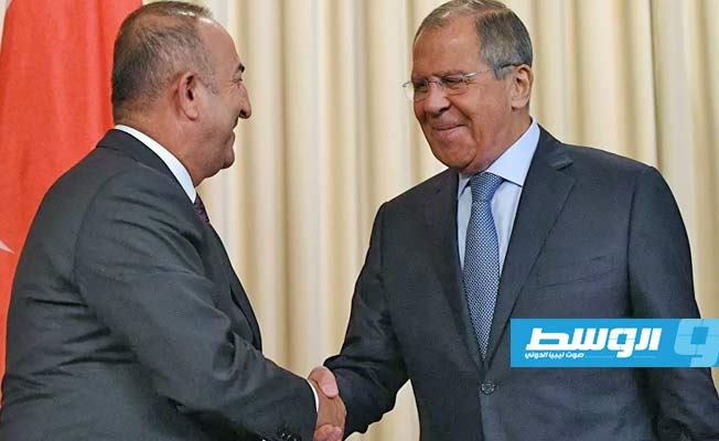 لافروف وتشاوش أوغلو: لا بديل عن الحل السياسي للأزمة في ليبيا