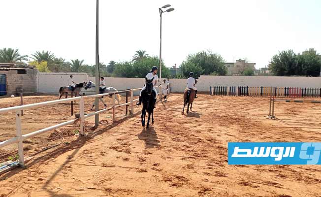 انطلاق بطولة المغيرات لقفز الحواجز