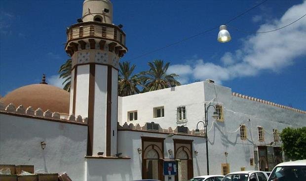 الهيئة العامة للأوقاف تدعو لوقف صلاة الجماعة بالمساجد بما فيها صلاة الجمعة