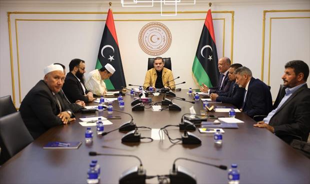 الدبيبة يناقش الاستعدادات لموسم الحج