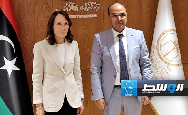 غانيون تبحث مع بلدية بنغازي ملفي مشاريع الإعمار واللاجئين السودانيين