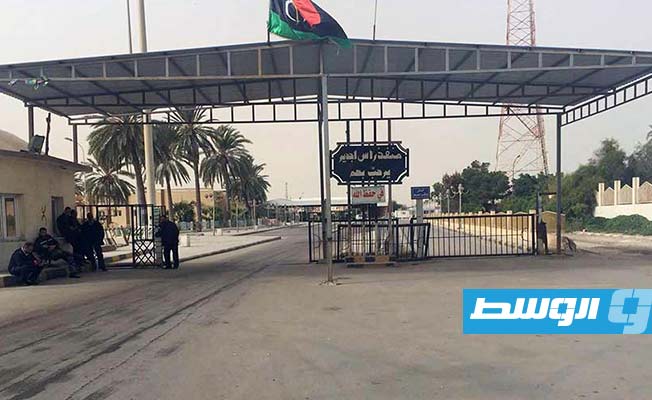 بعد استغاثات في رأس أجدير.. تعليمات عاجلة من المنفي لإعادة الليبيين العالقين